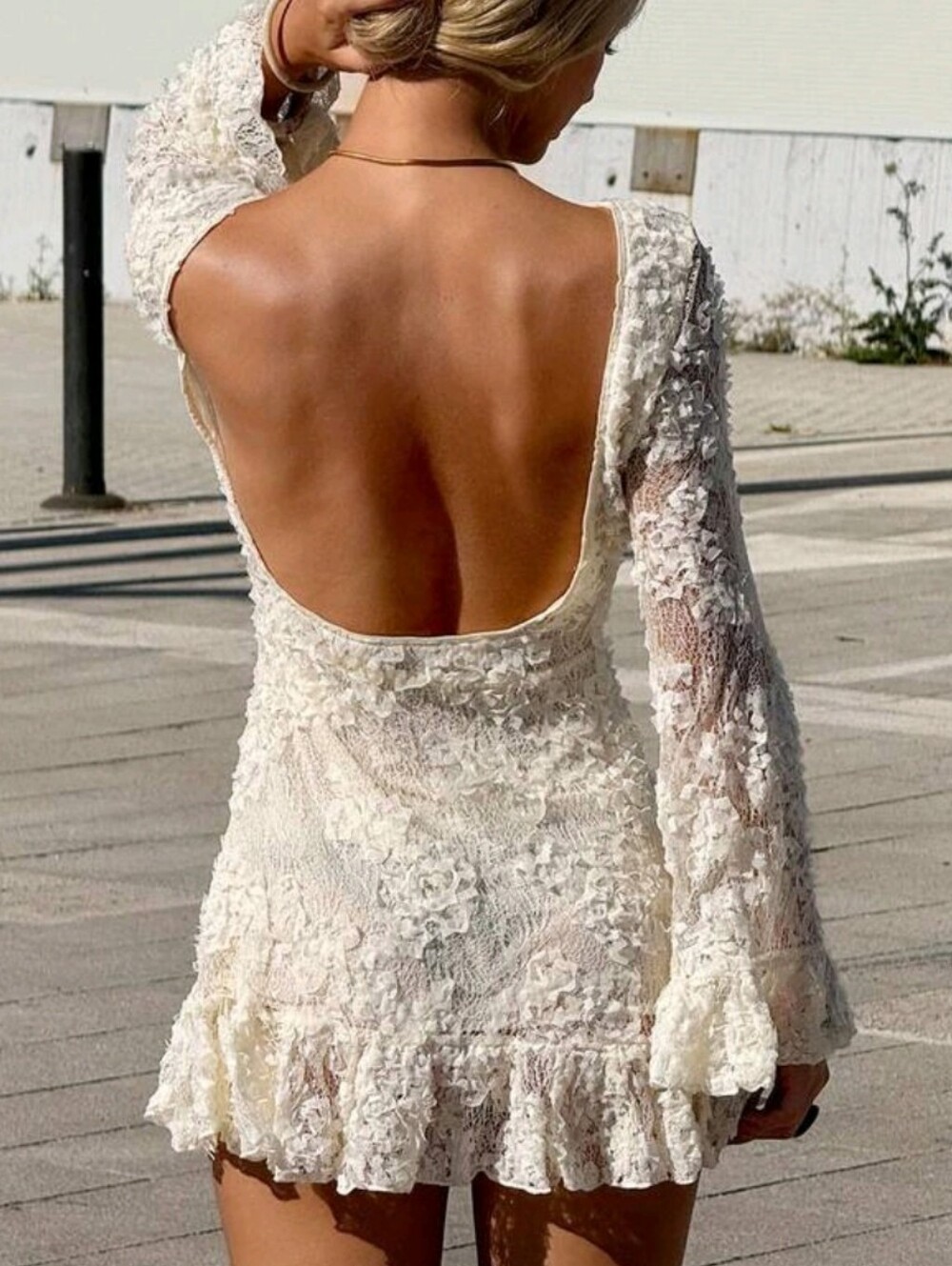 Women's New Elegant Lace Backless Color-Block Mini Dress, Cream Solid - Picture 2 of 9